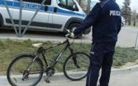 Kradzież roweru dla wielu złodziei stała się źródłem niezłego zarobku. Pilnujmy więc sami swojego roweru.